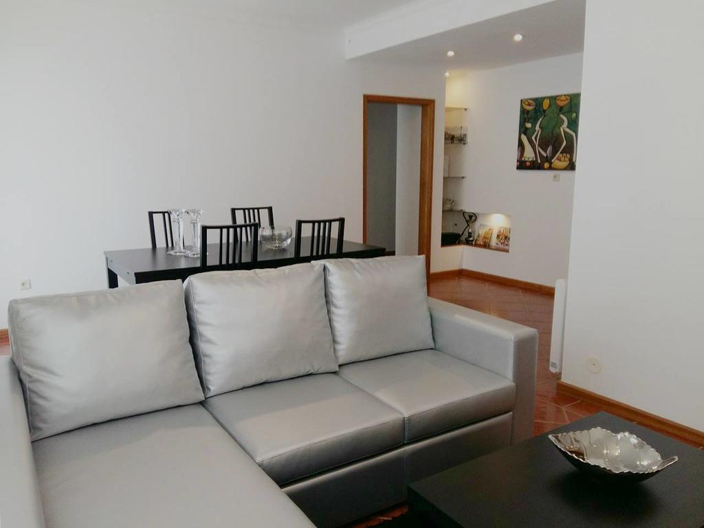 Lovely Apartment Aveiro Bagian luar foto